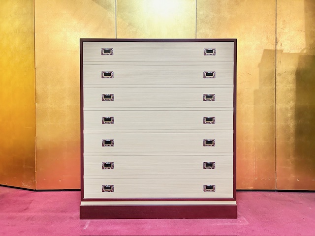 アウトレット総桐小袖箪笥七茜正面