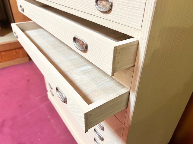 アウトレット総桐小袖箪笥十五重引出し