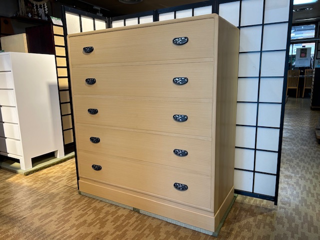 アウトレット商品 総桐小袖箪笥四重 | 桐たんす(桐箪笥)の製造 アウトレット商品 総桐小袖箪笥四重 | 桐たんす(桐箪笥)の製造