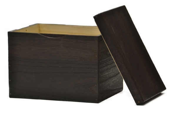 古物商品　総桐中戸棚箪笥　指物工芸品　H81.3cm x w60.3cm 古物商品 総桐中戸棚箪笥 指物工芸品 H81.3cm x w60.3cm